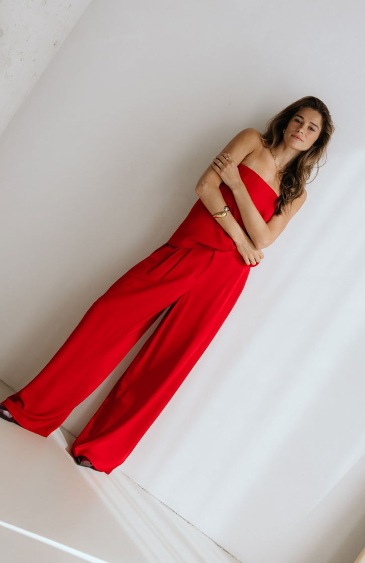 FULL RED