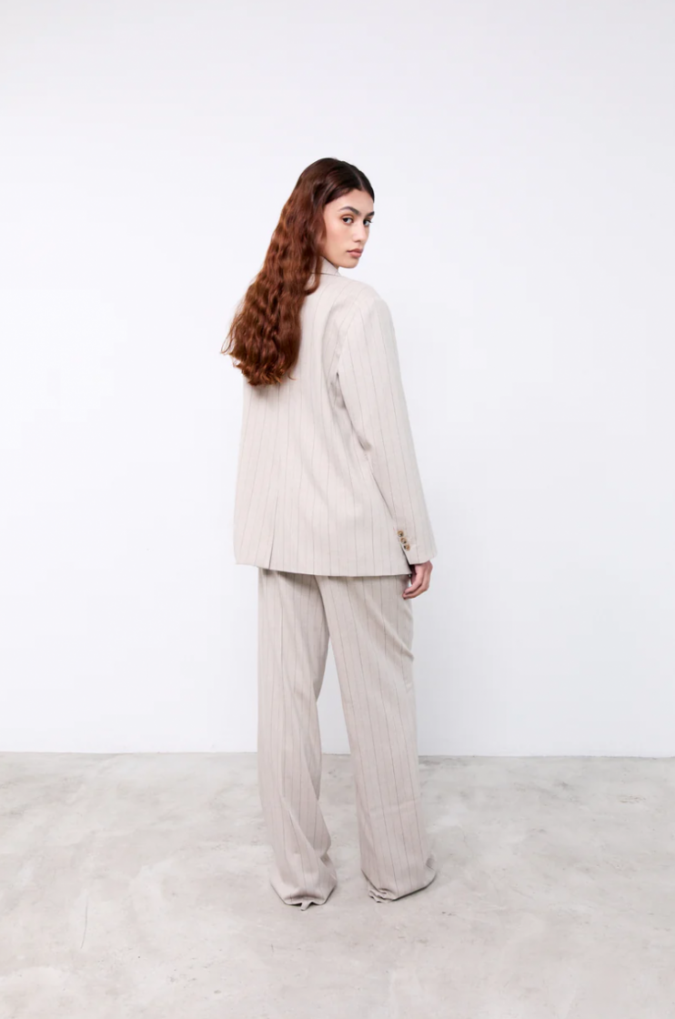 INDY BEIGE PINSTRIPE