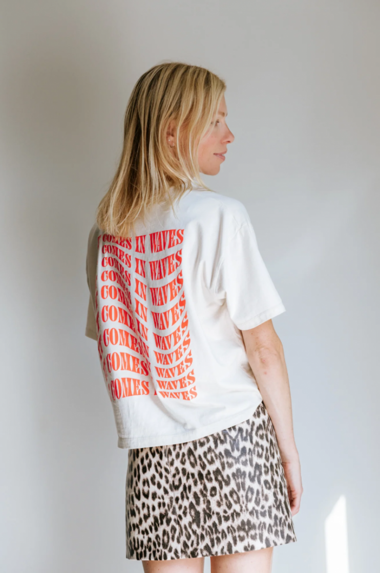IT COMES IN WAVES CREAM NEON