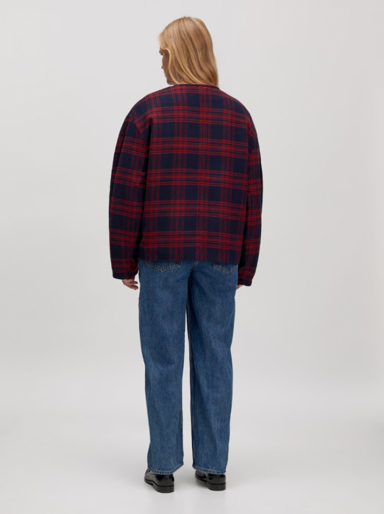 AINO BLUE AND RED CH