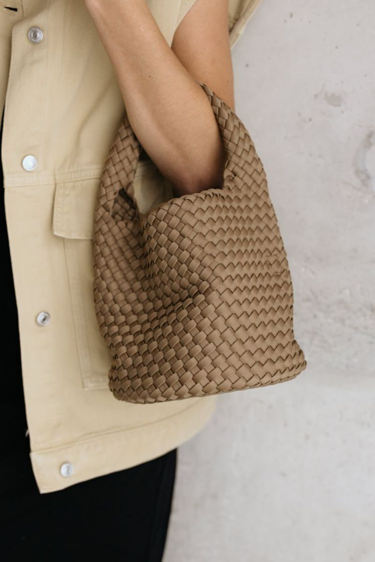 ALWAYS ON THE RUN BASKET RETRO SAND
