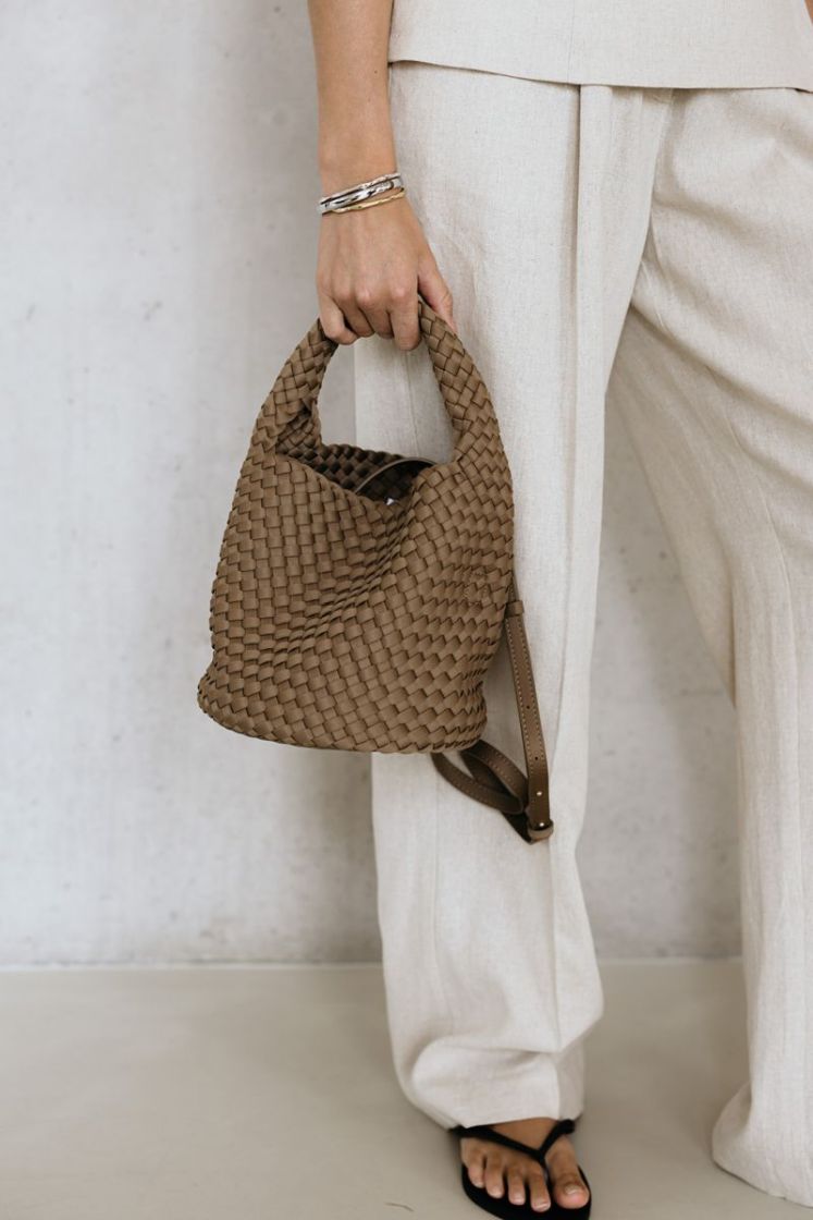 ALWAYS ON THE RUN BASKET RETRO SAND