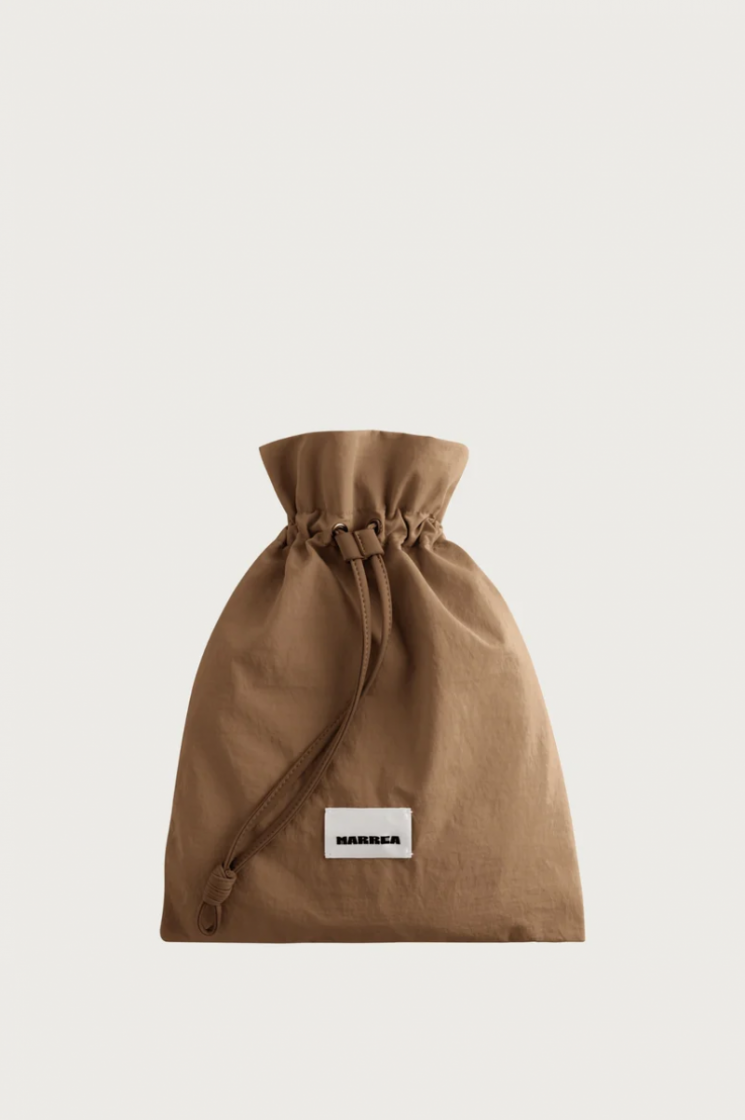 ALWAYS ON THE RUN BASKET RETRO SAND