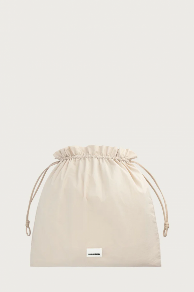 LARGE BUCKET NO TAN LINES