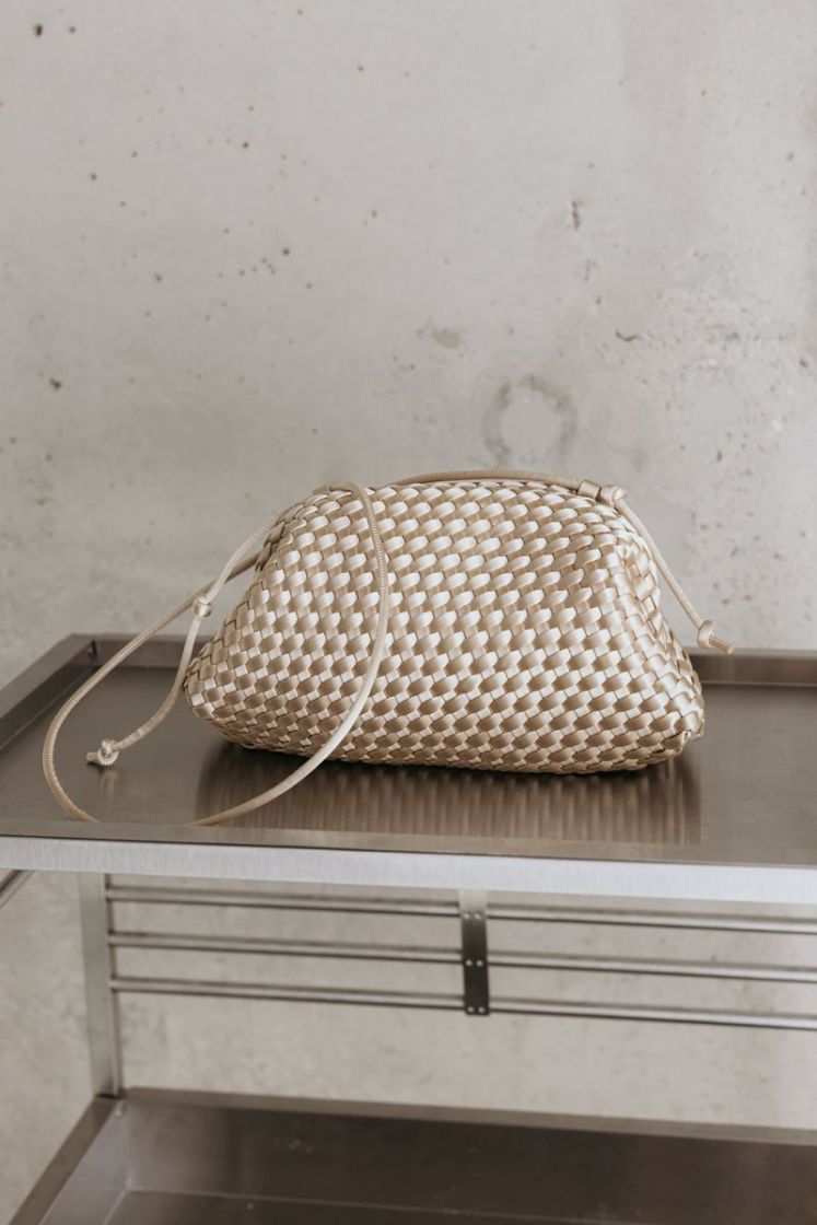 POUCH CHAMPAGNE SATIN