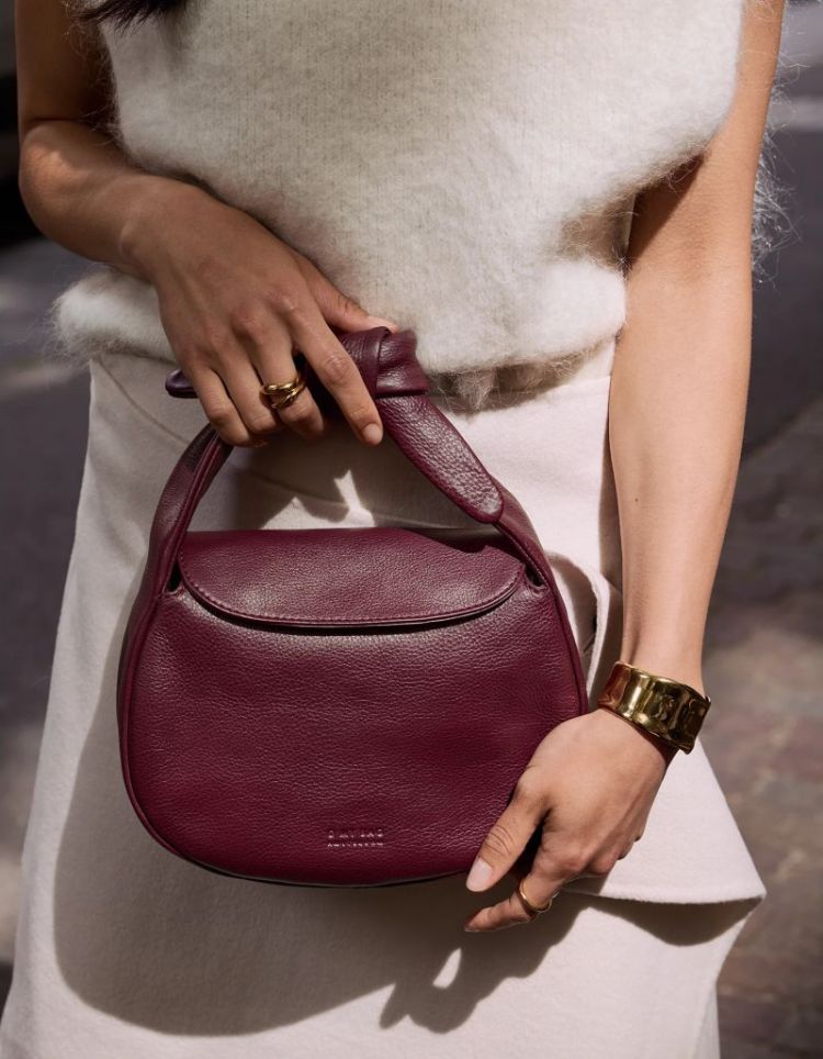COCO CROISSANT DARK CHERRY