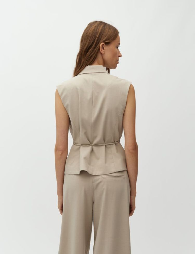 EVELORA LIGHT SAND