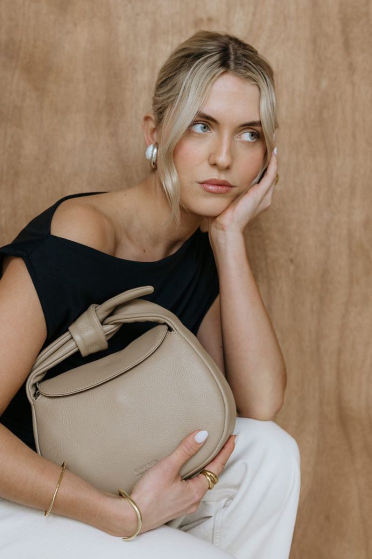 COCO CROISSANT DARK SAND