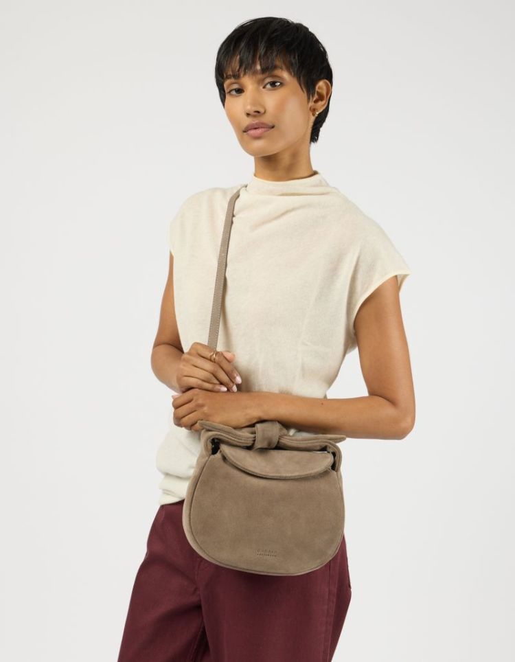 COCO CROISSANT CLAY SUEDE