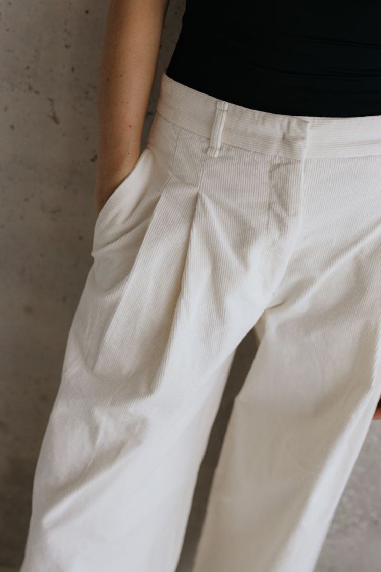 CORLIESW OFF WHITE