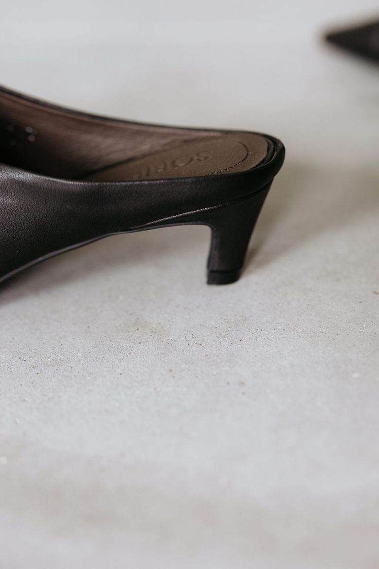 DESEIRESW BLACK