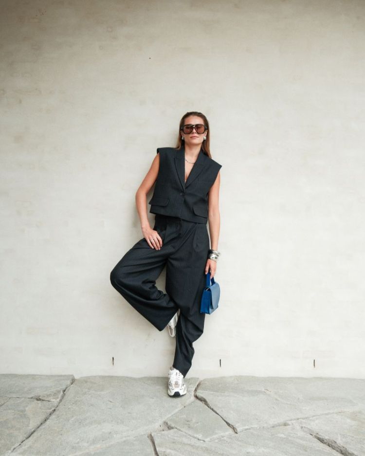 FRIDA PINSTRIPE MIDNIGHT