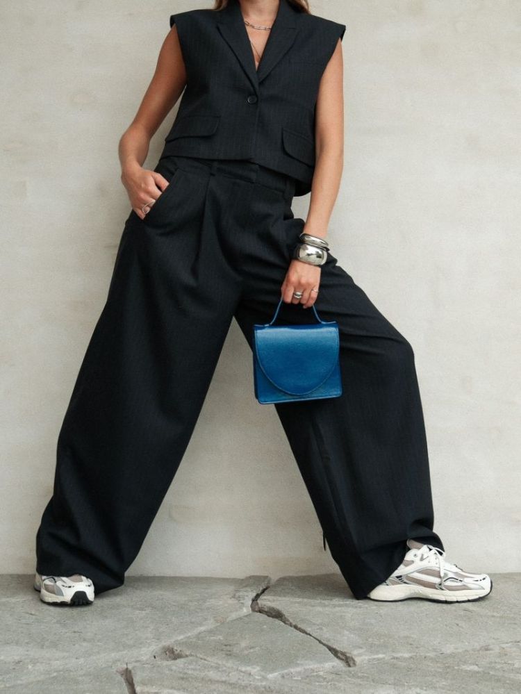 FRIDA PINSTRIPE MIDNIGHT