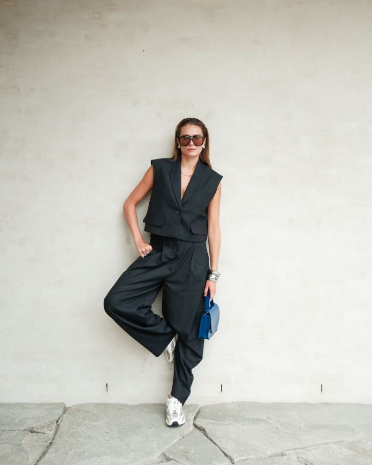 BOBI PINSTRIPE MIDNIGHT