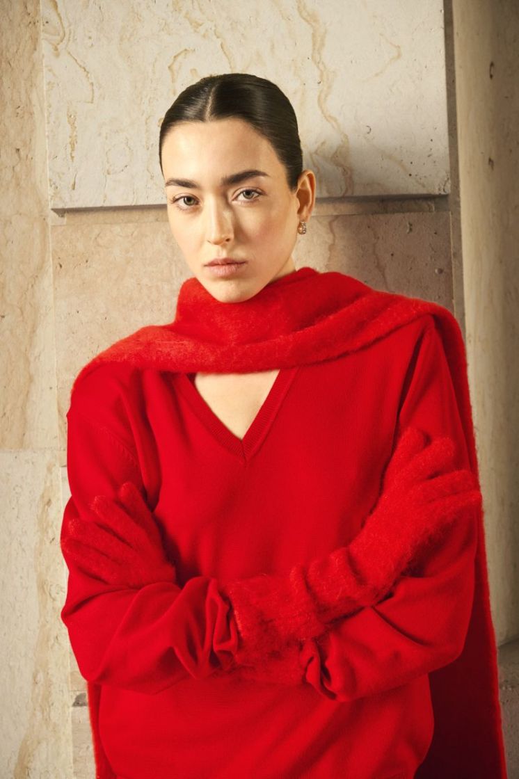 FANDEA RED AURA