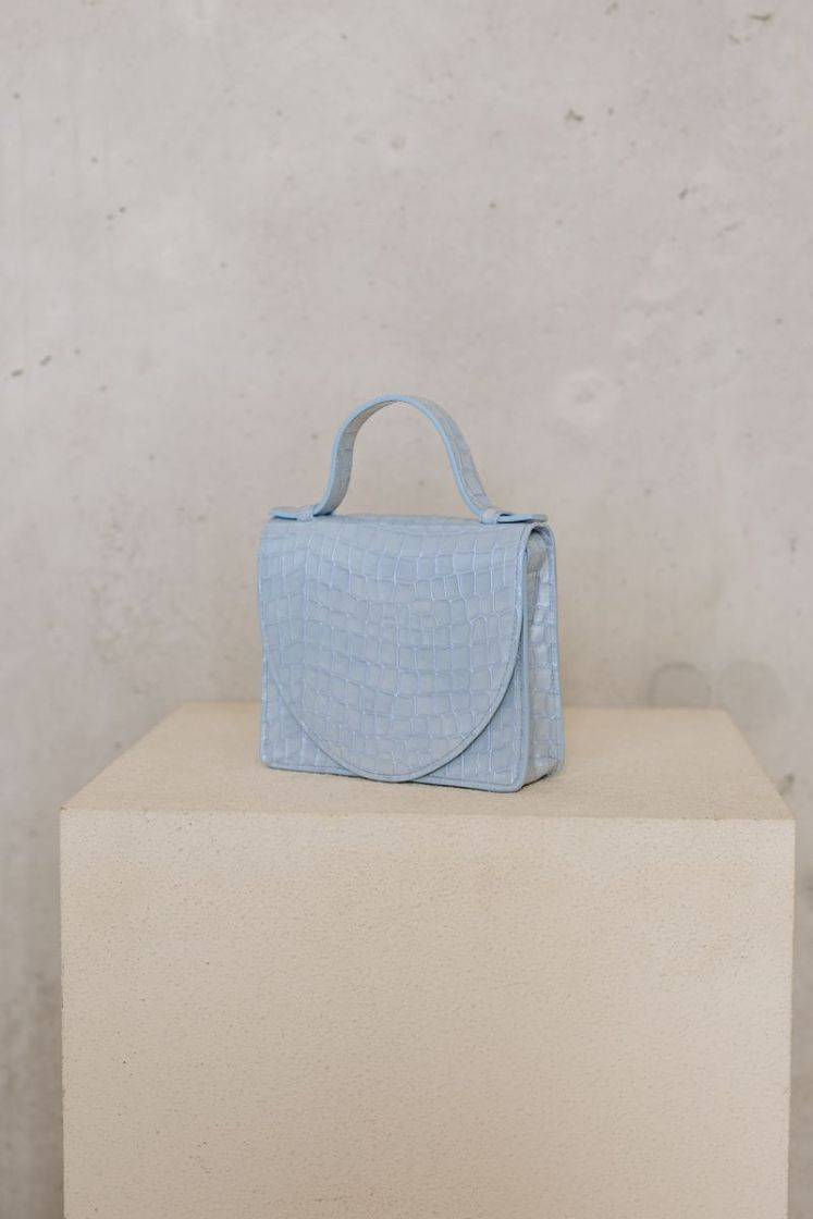 MICRO BRIEFCASE NACRE ICE BLUE CROCO