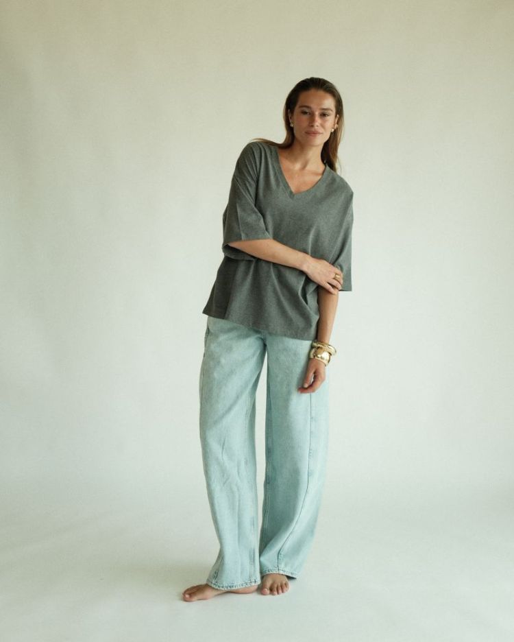 RAE DEEP V DARK GREY MELAN