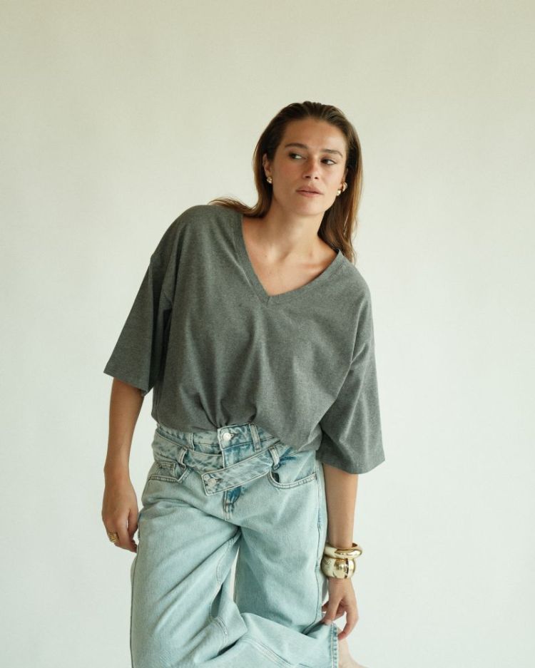 RAE DEEP V DARK GREY MELAN