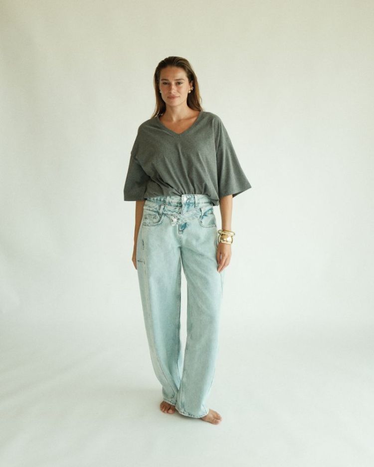 RAE DEEP V DARK GREY MELAN