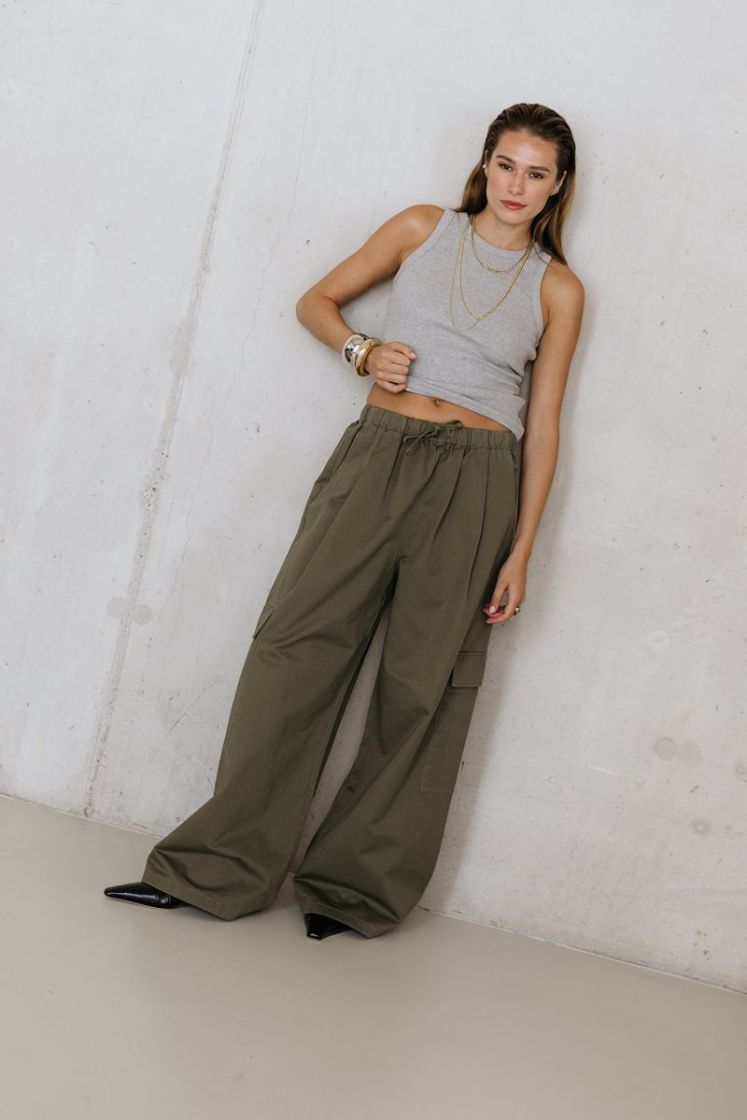 CAMELIA KHAKI