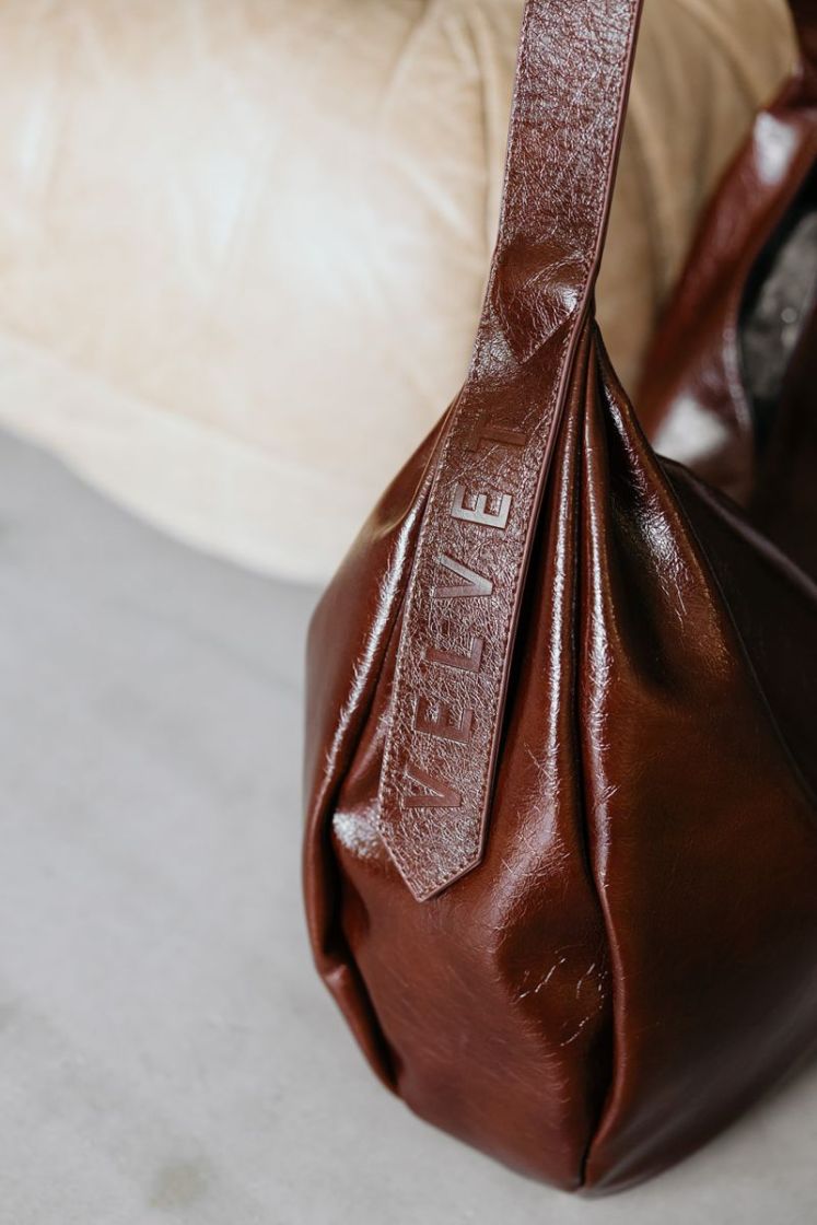 9Y VELVET BROWN